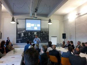 40 people gathered, mostly political city executives